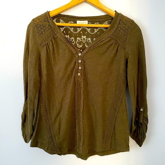 Meadow Rue Anthropologie Boho Womens Size Small Top, Lace Back, Roll Tab Sleeves - Picture 1 of 8